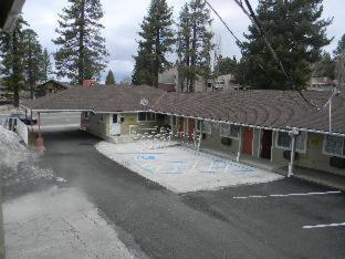Bluebird Day Inn & Suites South Lake Tahoe Ruang foto