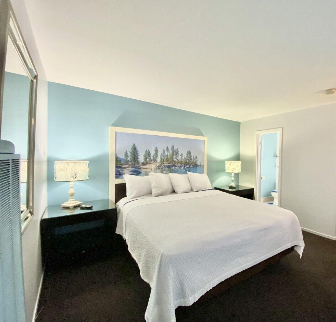 Bluebird Day Inn & Suites South Lake Tahoe Bagian luar foto