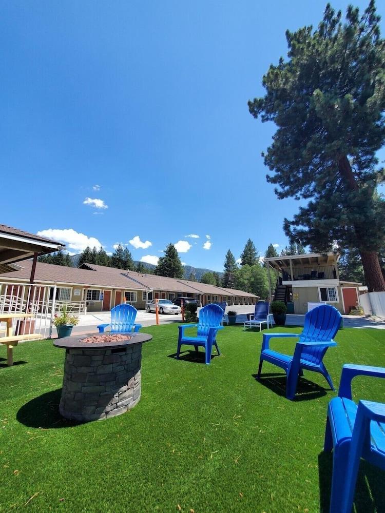Bluebird Day Inn & Suites South Lake Tahoe Bagian luar foto